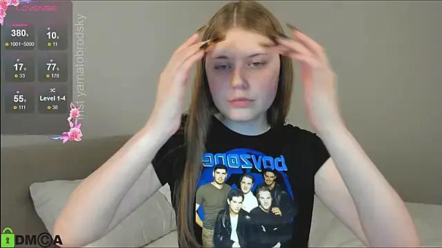 YamatoBrodsky — show tits