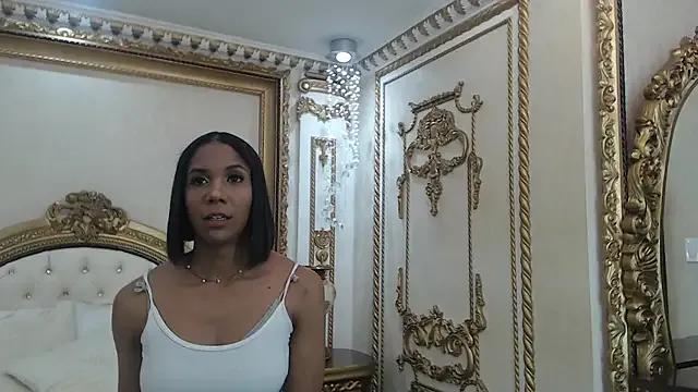 ZaraRoux on StripChat 