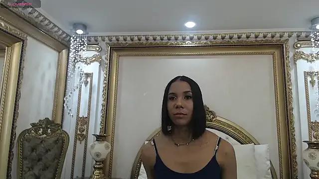 ZaraRoux on StripChat 